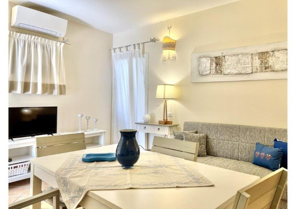 포르토 오티올루 Le Residenze Sul Mare B6 아파트 외부 사진